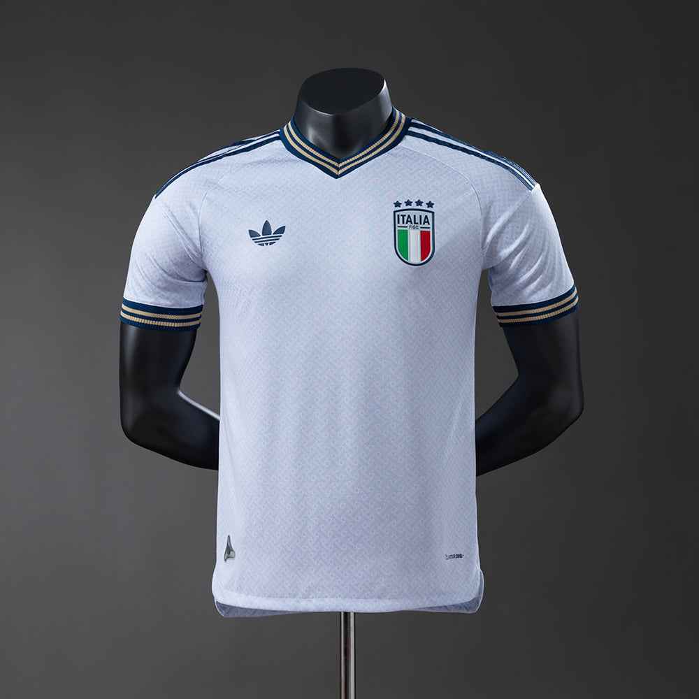 ITALY 26 Away