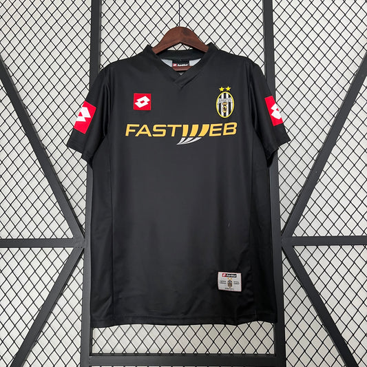 Juventus 01/02(Away)