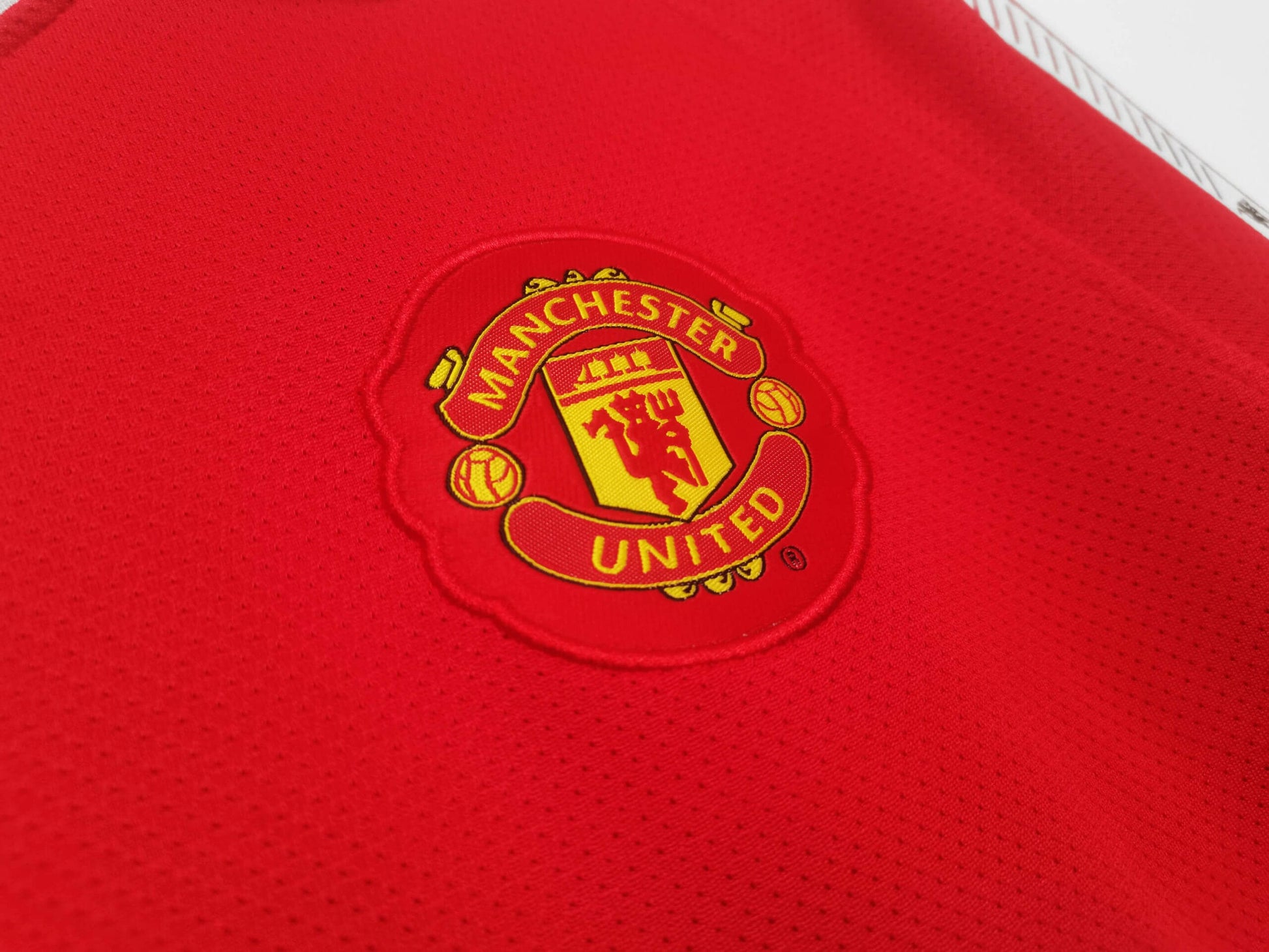 Manchester United 2010/2011 Home Kit – Long Sleeves