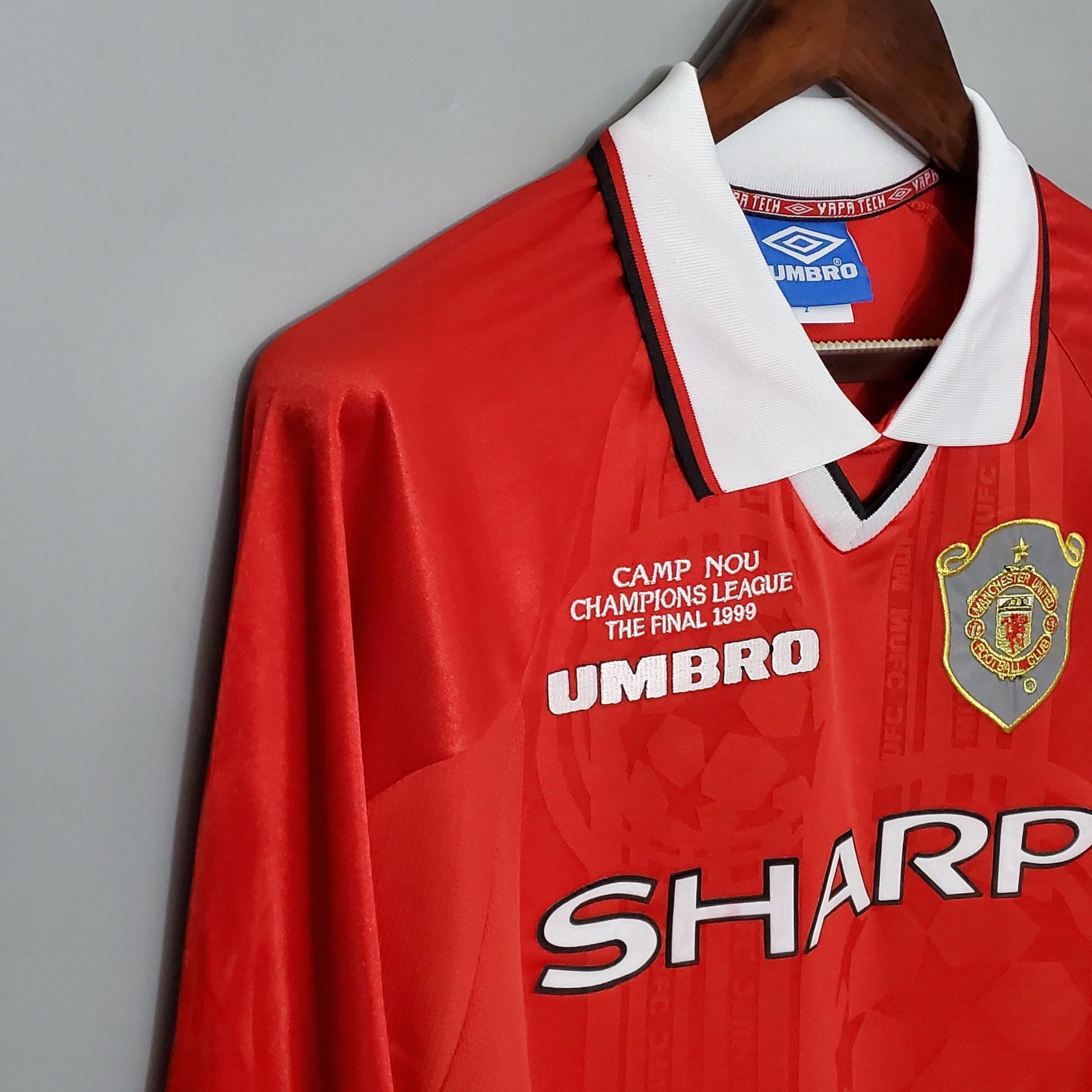 Manchester United 1999/2000 Champions League Home Kit – Long Sleeves