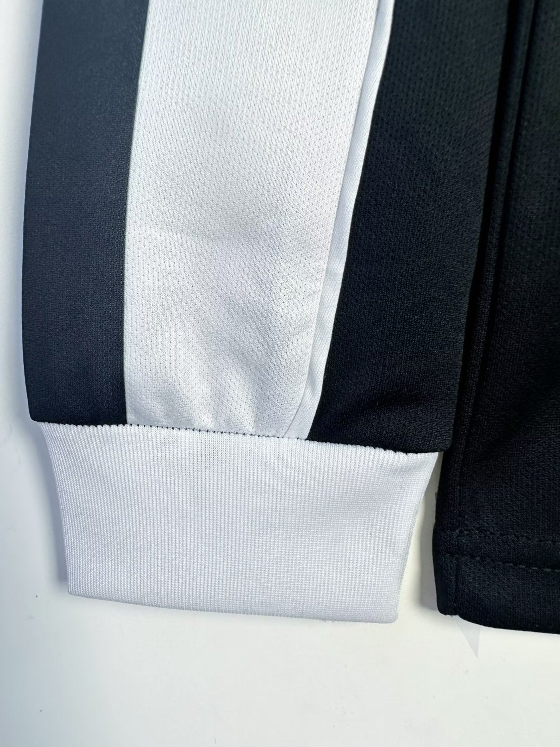 Juventus FC 2002/2003 Champions League Home Kit – Long sleeve