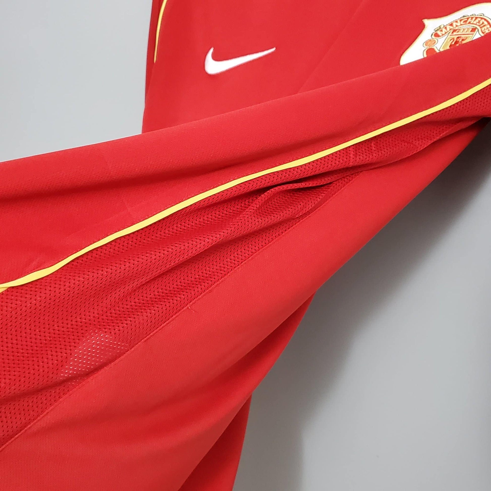 Manchester United 2006/2007 Home Kit – Long Sleeve