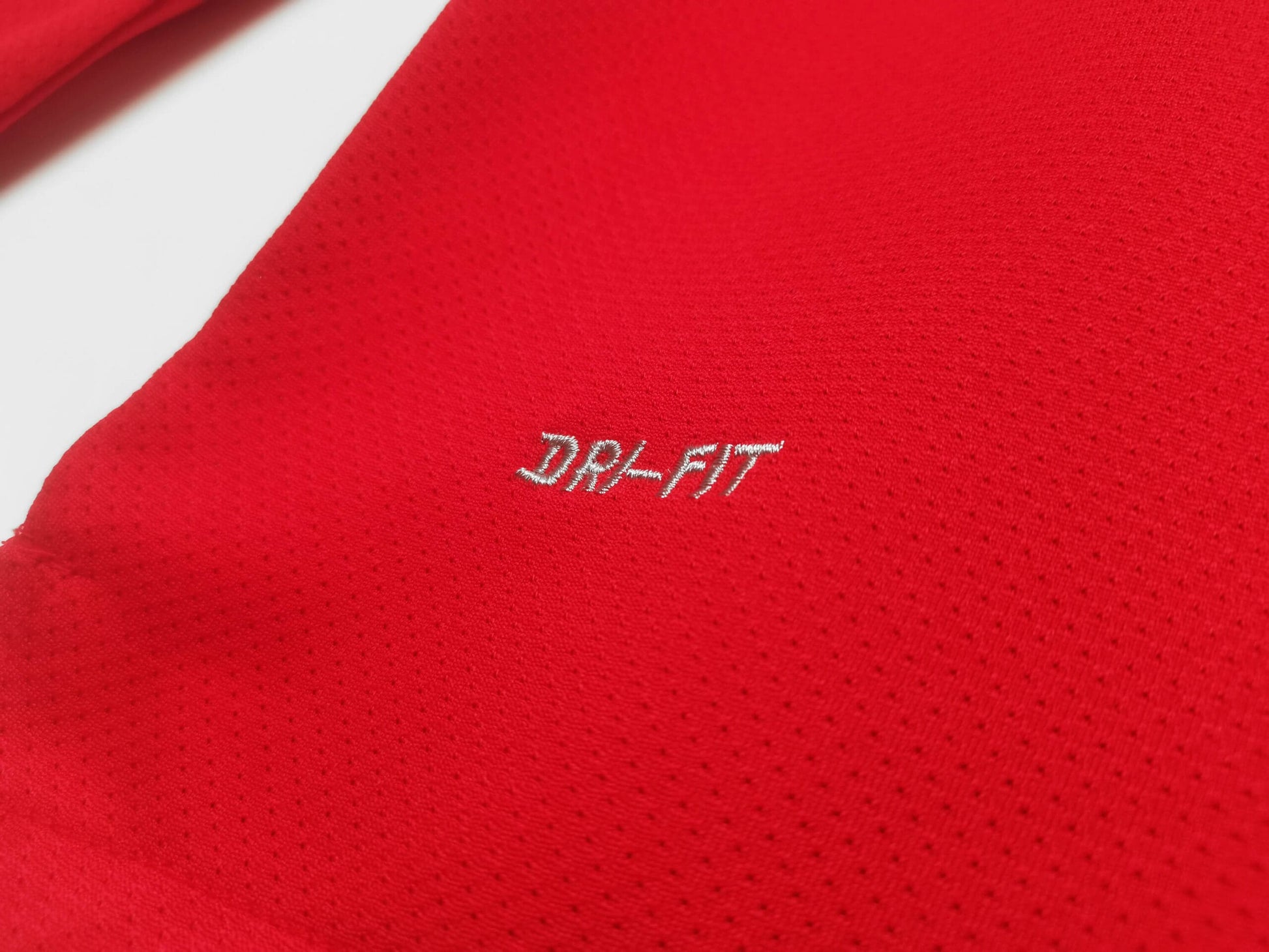 Manchester United 2010/2011 Home Kit – Long Sleeves
