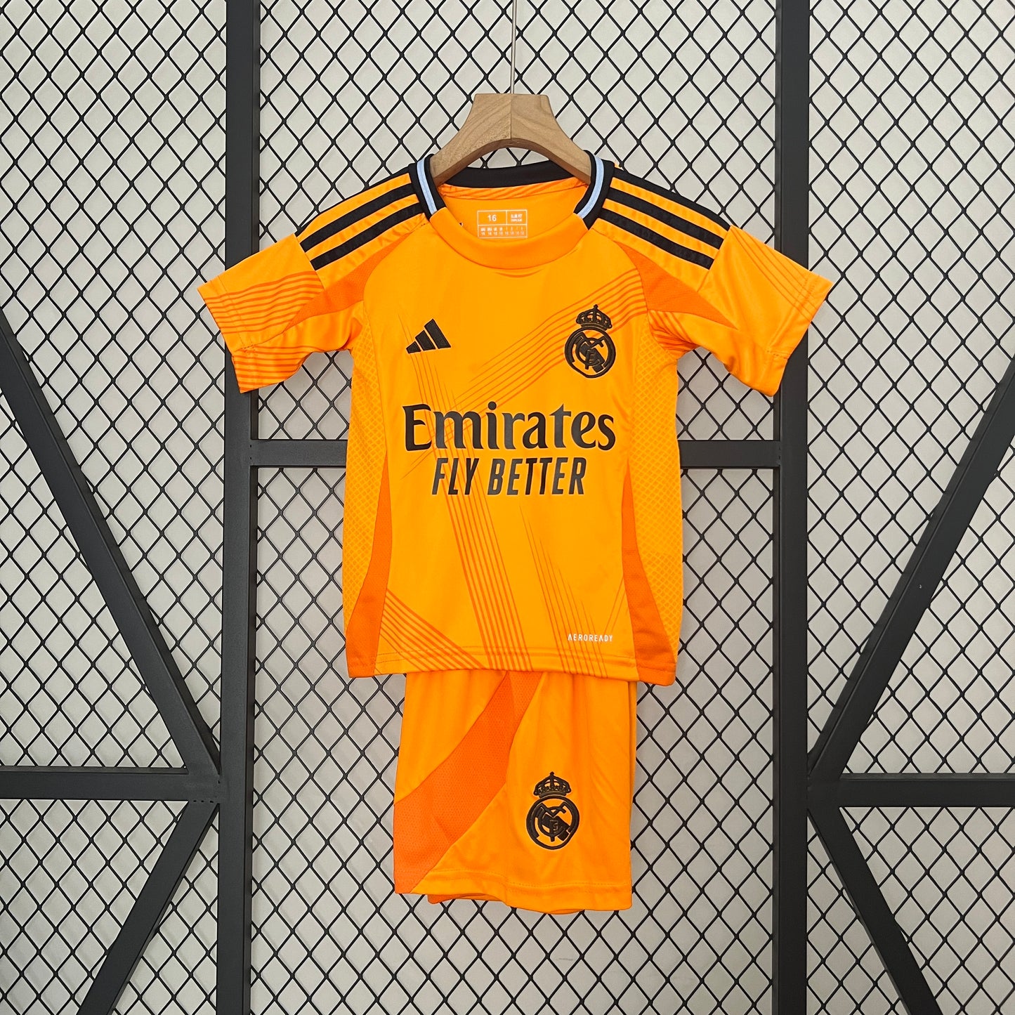 Real Madrid 24/25(Away)